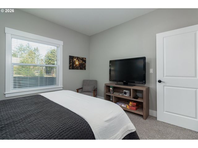 1495 Ne LAKE Dr, Lincoln City, OR 97367