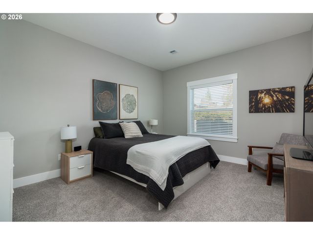 1495 Ne LAKE Dr, Lincoln City, OR 97367