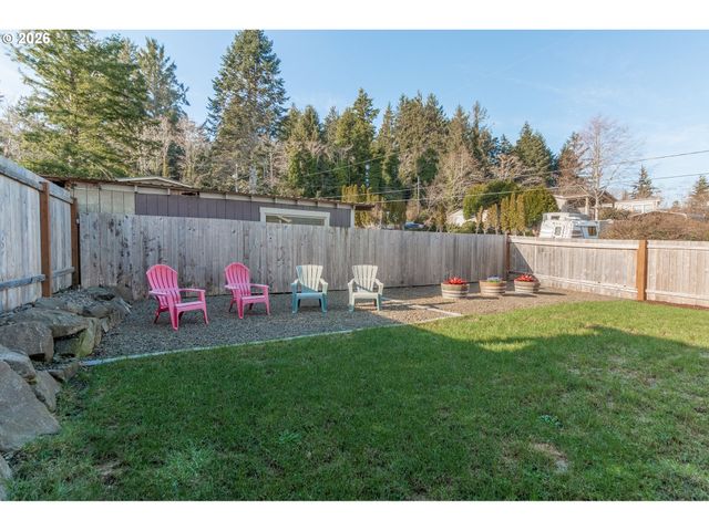 1495 Ne LAKE Dr, Lincoln City, OR 97367