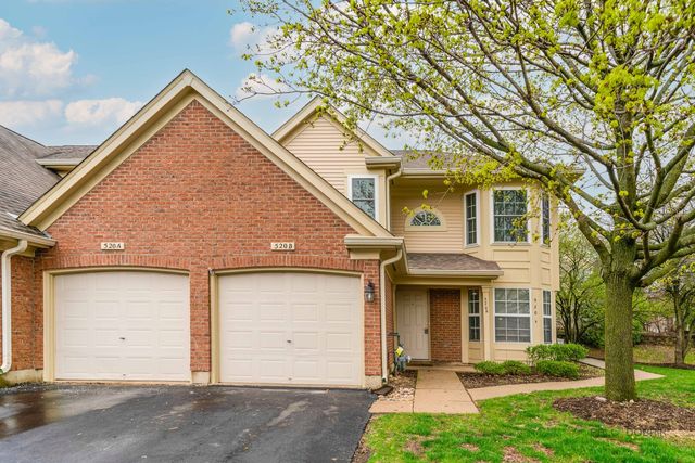 520 Palm Court B, Crystal Lake, IL 60014