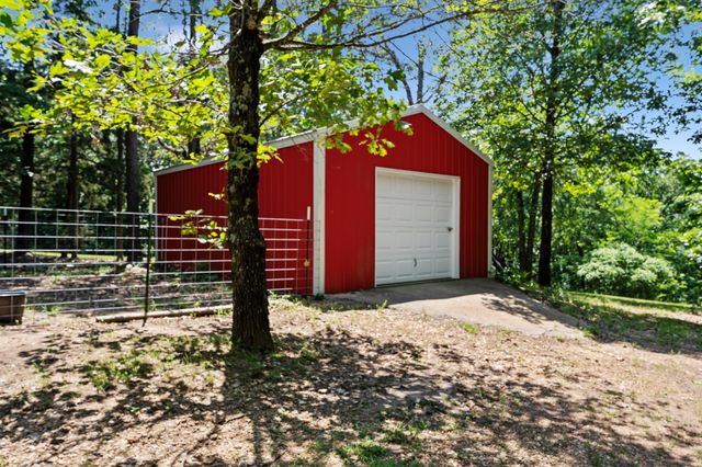 61171 E 340 Road, Grove, OK 74344