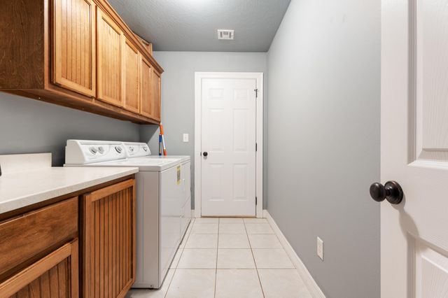 61171 E 340 Road, Grove, OK 74344