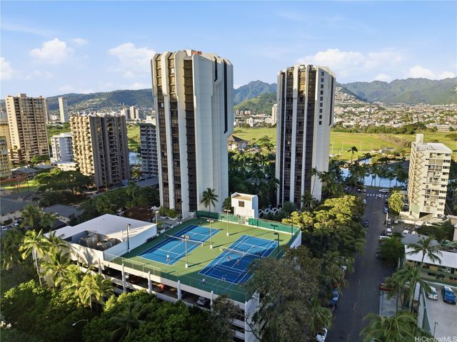 300 Wai Nani Way I2004, Honolulu, HI 96815