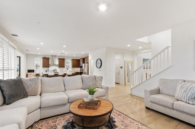 2063 Gravel Bar Way, Sacramento, CA 95832