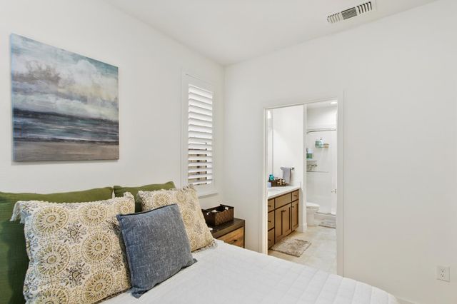 2063 Gravel Bar Way, Sacramento, CA 95832