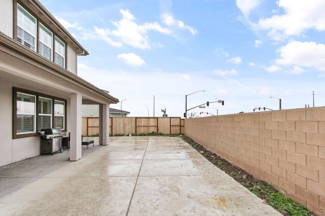 2063 Gravel Bar Way, Sacramento, CA 95832