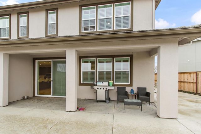 2063 Gravel Bar Way, Sacramento, CA 95832