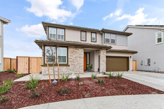 2063 Gravel Bar Way, Sacramento, CA 95832