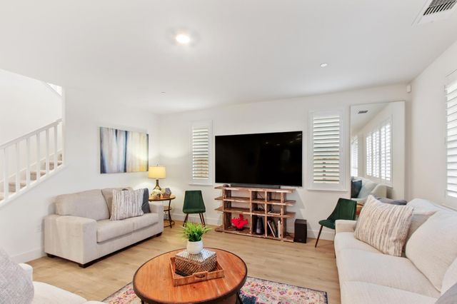 2063 Gravel Bar Way, Sacramento, CA 95832