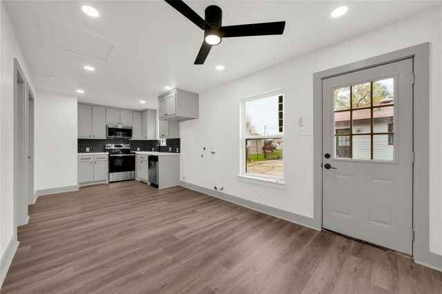 4331 Herridge Street, Houston, TX 77022