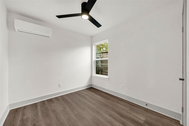 4331 Herridge Street, Houston, TX 77022