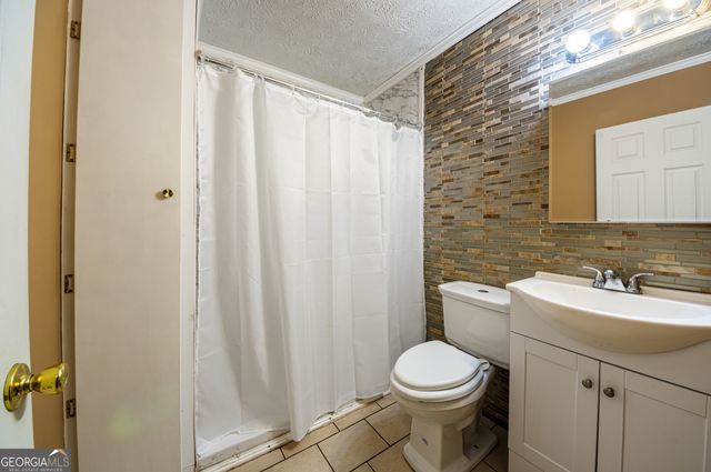 156 Crestwood Drive, Toccoa, GA 30577