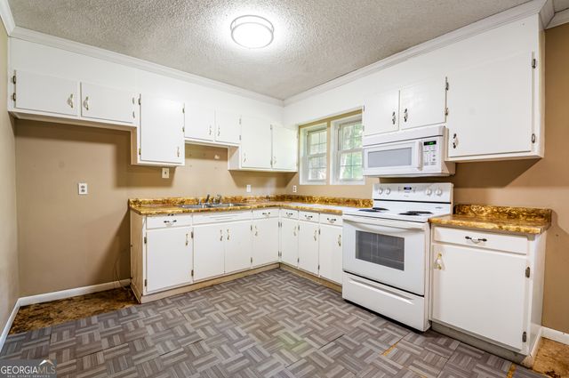 156 Crestwood Drive, Toccoa, GA 30577