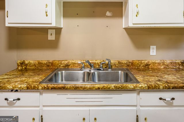 156 Crestwood Drive, Toccoa, GA 30577