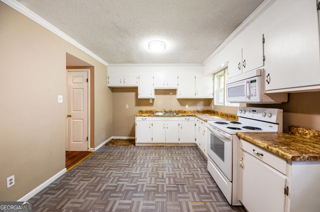 156 Crestwood Drive, Toccoa, GA 30577