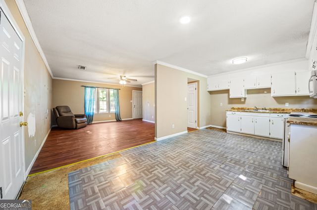 156 Crestwood Drive, Toccoa, GA 30577