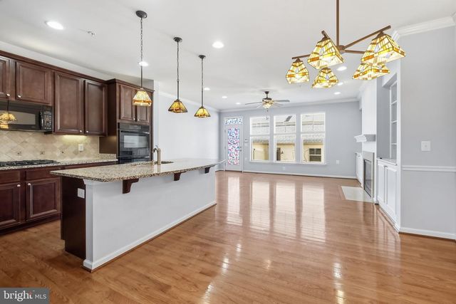 3046 PALATINE DR, Frederick, MD 21701