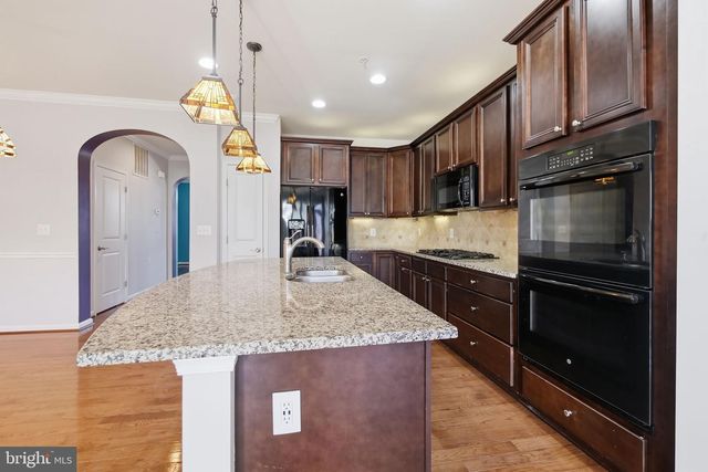 3046 PALATINE DR, Frederick, MD 21701