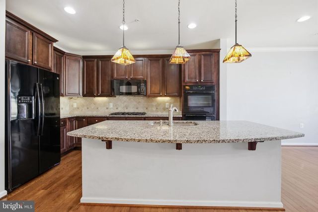 3046 PALATINE DR, Frederick, MD 21701