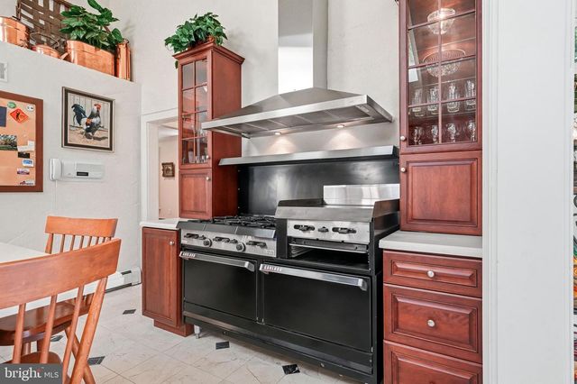 49 COVE RD, Moorestown, NJ 08057
