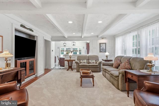 49 COVE RD, Moorestown, NJ 08057