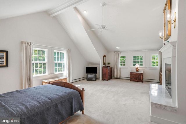 49 COVE RD, Moorestown, NJ 08057
