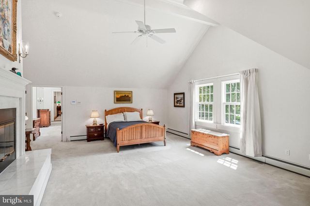 49 COVE RD, Moorestown, NJ 08057