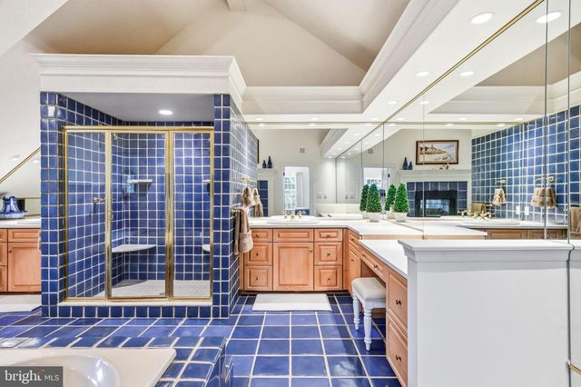 49 COVE RD, Moorestown, NJ 08057
