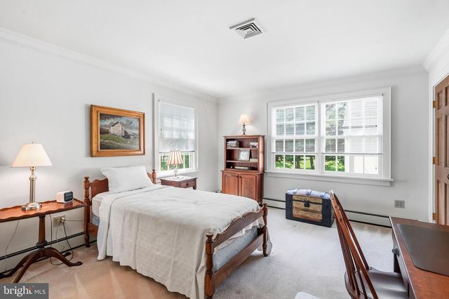 49 COVE RD, Moorestown, NJ 08057