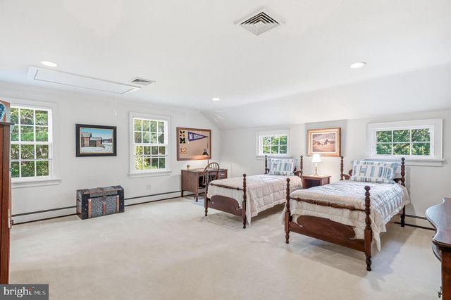 49 COVE RD, Moorestown, NJ 08057
