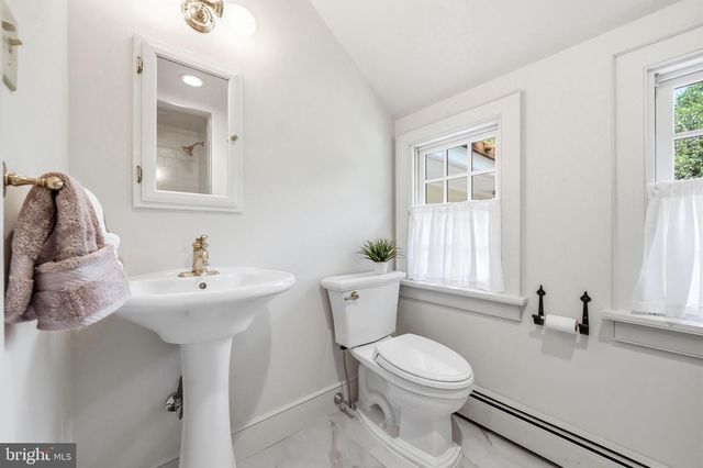 49 COVE RD, Moorestown, NJ 08057