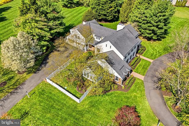 49 COVE RD, Moorestown, NJ 08057