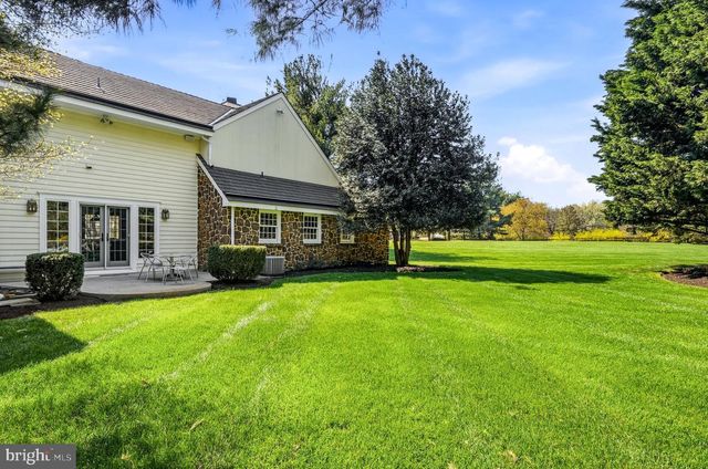 49 COVE RD, Moorestown, NJ 08057