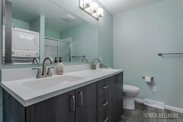 2890 Parkside Drive, Jenison, MI 49428