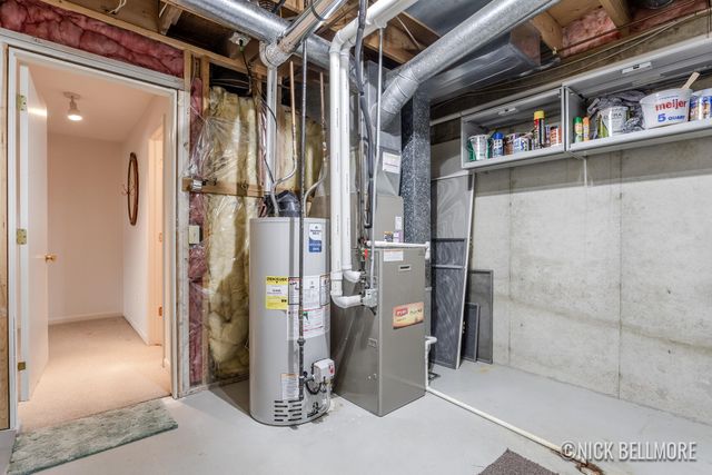 2890 Parkside Drive, Jenison, MI 49428