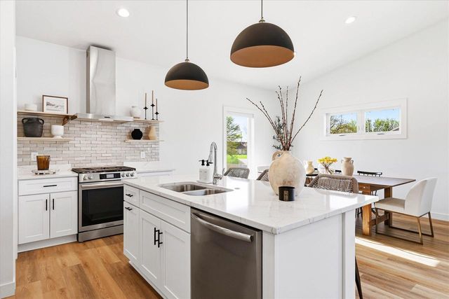 404 Sandmar Drive, Ripon, WI 54971