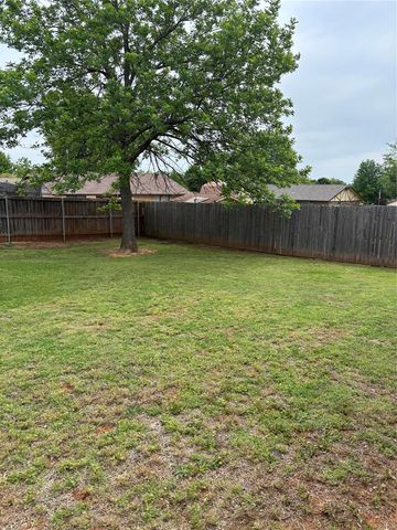 1505 SE 9th Street, Moore, OK 73160