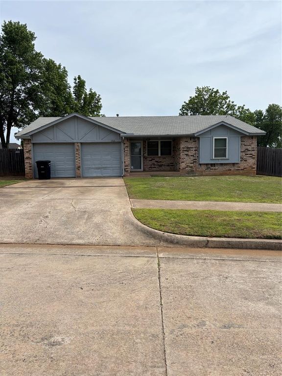 1505 SE 9th Street, Moore, OK 73160