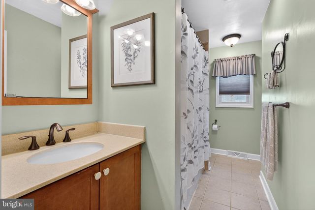 88 EVERGREEN RD, New Egypt, NJ 08533