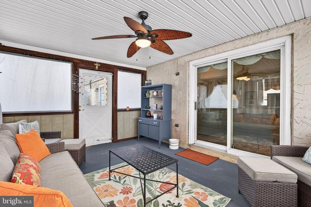 88 EVERGREEN RD, New Egypt, NJ 08533
