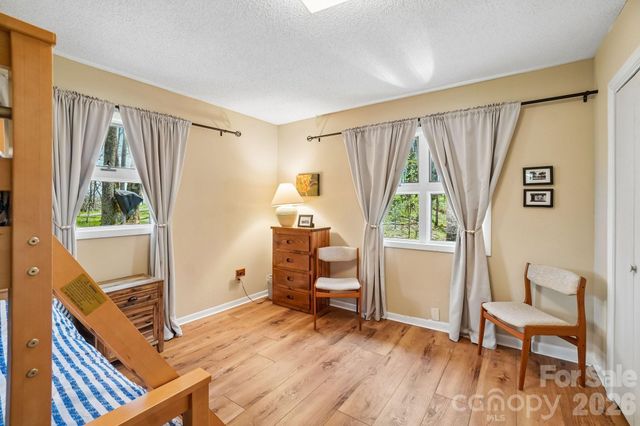 34 Wolfs Head Court, Mars Hill, NC 28754