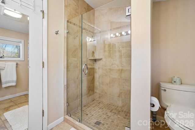34 Wolfs Head Court, Mars Hill, NC 28754