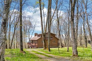 34 Wolfs Head Court, Mars Hill, NC 28754