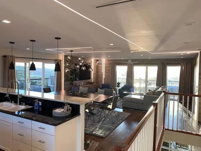 2812 Poinsettia Drive, San Diego, CA 92106