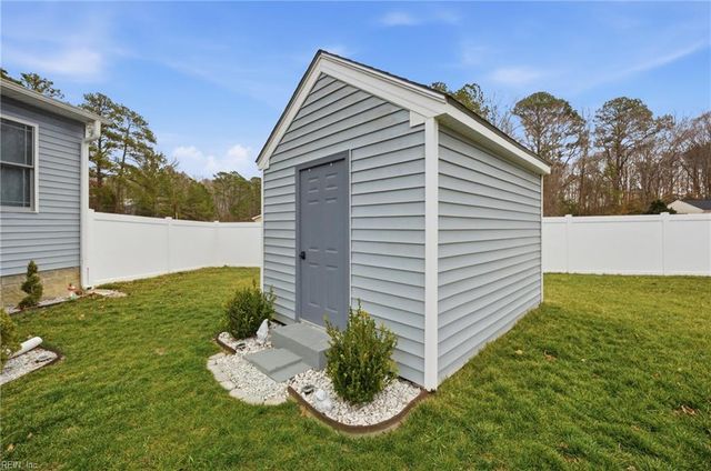 1349 Penniman RD, Williamsburg, VA 23185