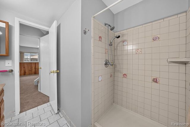 39795 Waldorf Drive, Clinton Township, MI 48038