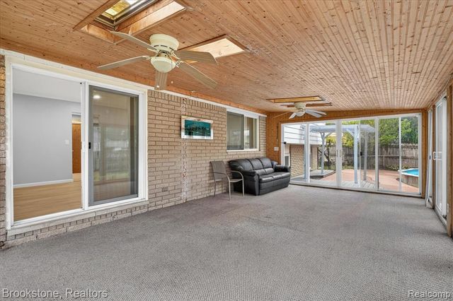 39795 Waldorf Drive, Clinton Township, MI 48038