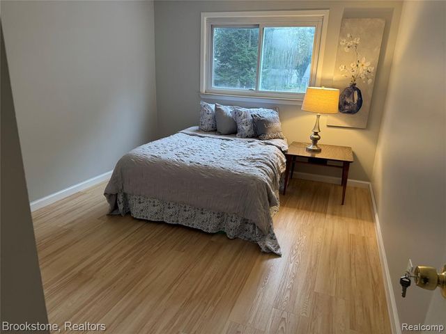 39795 Waldorf Drive, Clinton Township, MI 48038