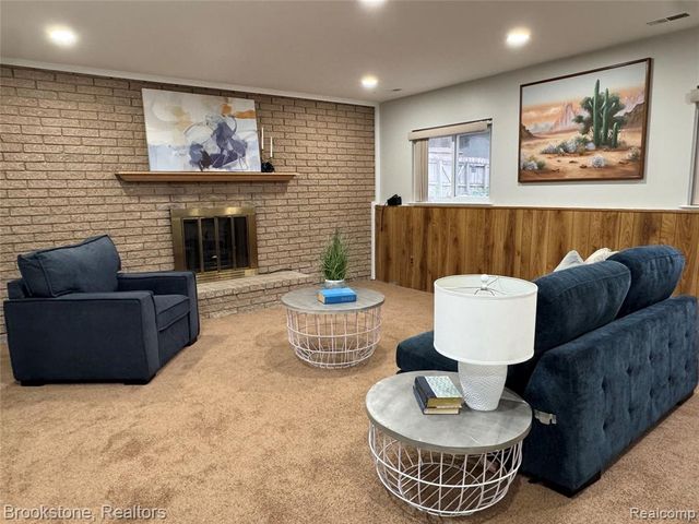 39795 Waldorf Drive, Clinton Township, MI 48038