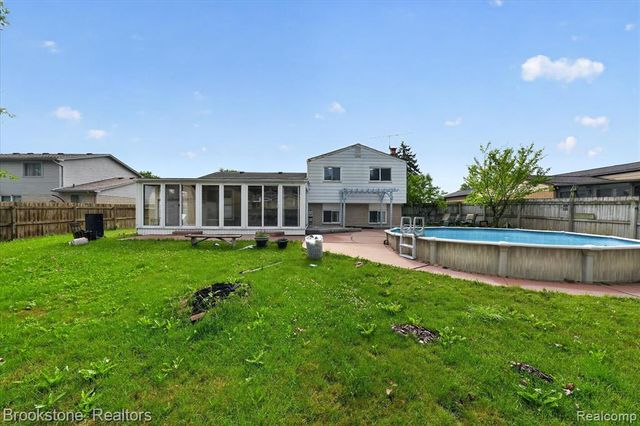 39795 Waldorf Drive, Clinton Township, MI 48038